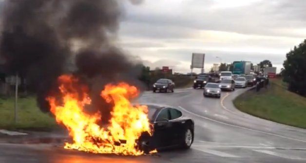 Incendio di una Tesla Model S